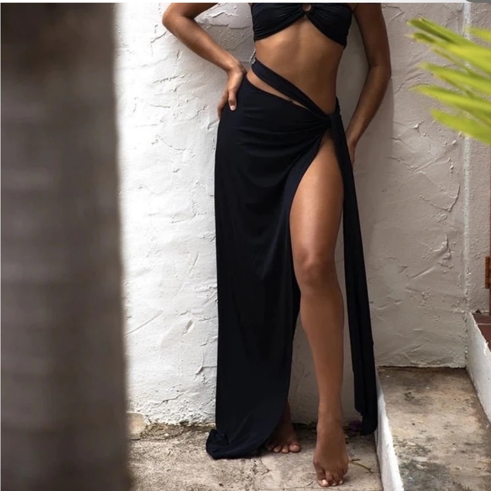 ISO Rat and Boa Vittoria Skirt in Black XXS